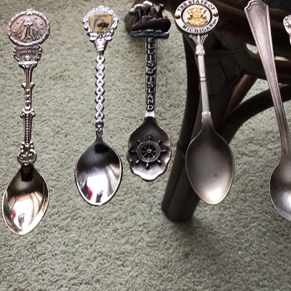 Ten spoons - Picture 2 of 3